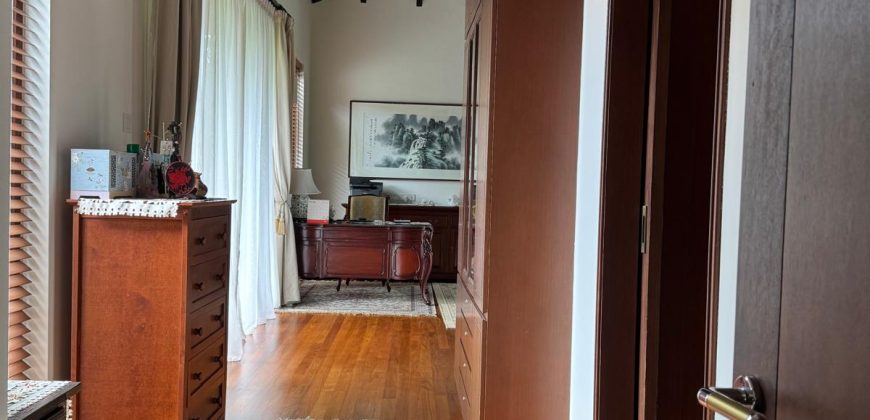 Designer house in Bukit Timah, near good schools and MRT